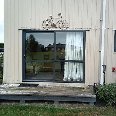 Apartament Flying Plate Saloon Waimate Zewnętrze zdjęcie